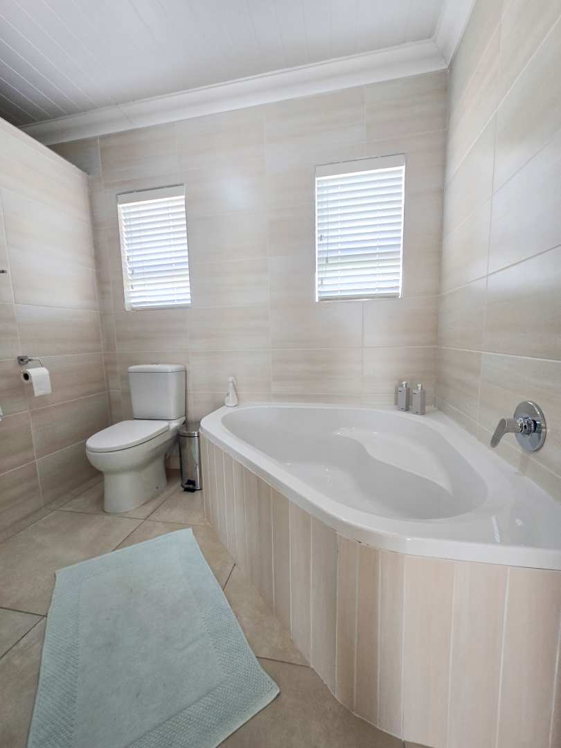 3 Bedroom Property for Sale in Stilbaai Wes Western Cape